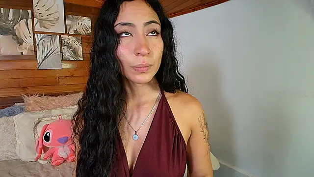 amber curly online show from February 2026 06:48:01 PM