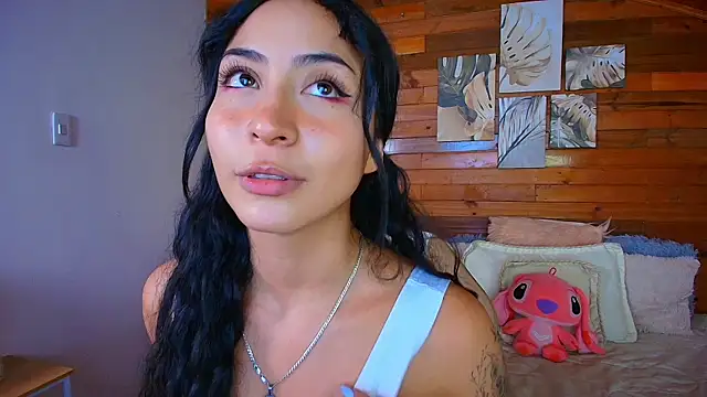 amber curly online show from April 2026 09:56:01 PM