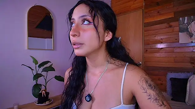 amber curly online show from July 2026 07:47:02 PM