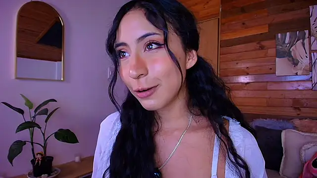 amber curly online show from June 2026 08:52:02 PM