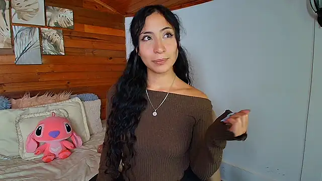 amber curly online show from February 2026 10:39:02 PM