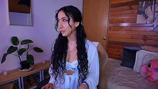 amber curly online show from April 2026 05:05:02 PM