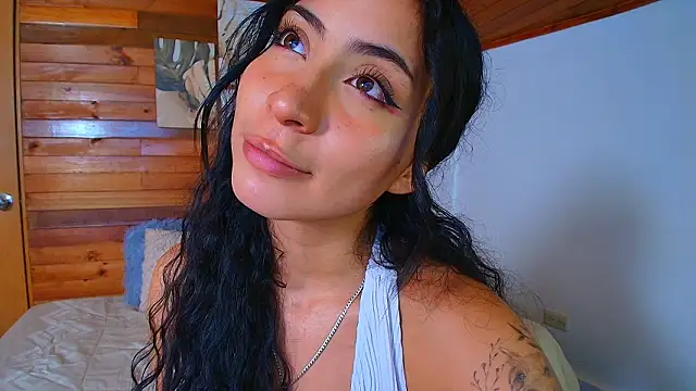 amber curly online show from March 2026 05:33:01 PM