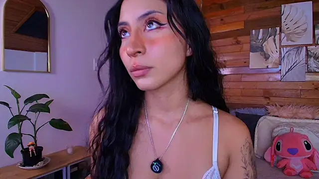 amber curly online show from July 2026 09:44:02 PM
