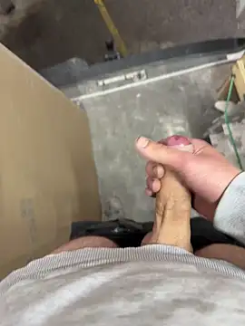 oneeight28 online show from April 2026 04:08:02 PM