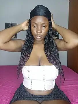 Snapshot of Tushy_baiby2000 chatting on May 2026 05:34:02 PM Tushy baiby2000 online show from May 2026 05:34:02 PM