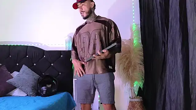 john cartter1 online show from February 2026 12:01:02 PM