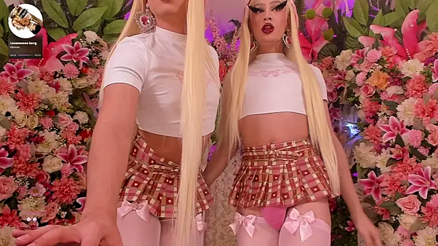 Snapshot of AlisonSharon chatting on March 2025 04:46:01 AM AlisonSharon online show from March 2025 04:46:01 AM