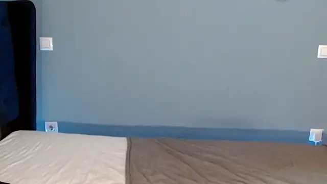 Snapshot of AnnaMaee chatting on January 2025 12:27:02 AM AnnaMaee online show from January 2025 12:27:02 AM