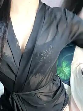  Linez  online show from November 2025 05:50:01 PM