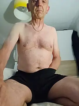 Snapshot of mr_english50 chatting on July 2026 10:47:02 PM mr english50 online show from July 2026 10:47:02 PM