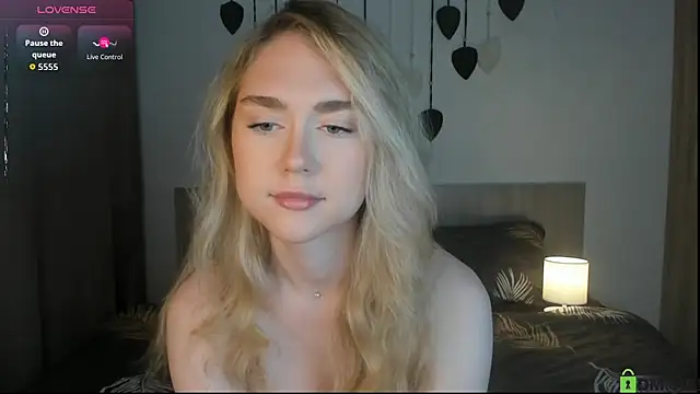 TheVanessaMaes online show from October 2025 07:24:01 PM