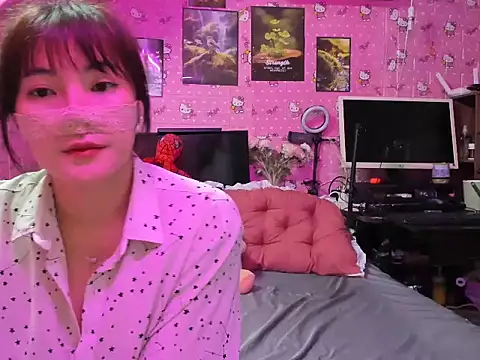 Sugar lipsz online show from May 2026 11:05:01 AM