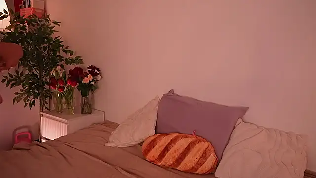 kris69kiss online show from March 2026 01:03:01 PM