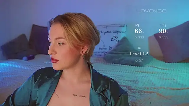 kris69kiss online show from March 2025 02:48:02 PM