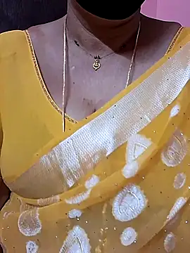 ananya956 online show from February 2026 09:47:01 PM