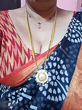 ananya956 online show from April 2026 03:53:01 AM