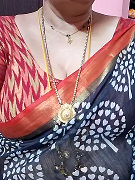 ananya956 online show from April 2026 01:17:02 AM