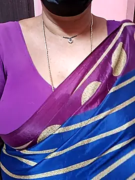 ananya956 online show from November 2025 12:49:01 PM