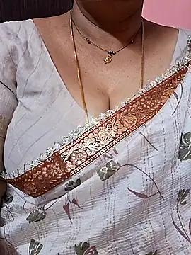 ananya956 online show from April 2026 01:53:02 PM