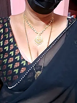 ananya956 online show from October 2025 11:49:02 PM