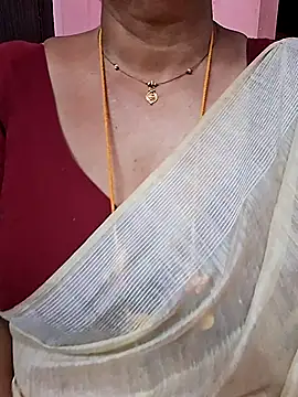 ananya956 online show from November 2025 12:48:01 AM