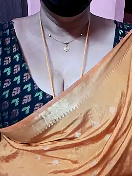 ananya956 online show from November 2025 02:10:01 PM