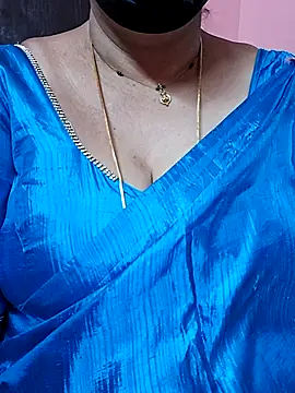 ananya956 online show from February 2026 12:49:01 PM