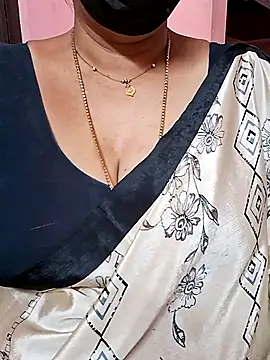 ananya956 online show from November 2025 09:30:02 PM