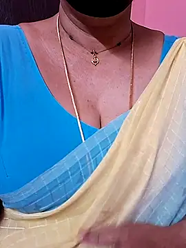 ananya956 online show from February 2026 02:28:02 PM