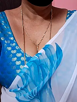 ananya956 online show from December 2025 05:06:02 PM