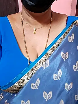 ananya956 online show from November 2025 10:02:02 PM