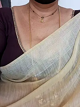 ananya956 online show from February 2026 08:33:01 AM