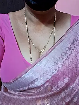 ananya956 online show from January 2026 06:48:02 PM