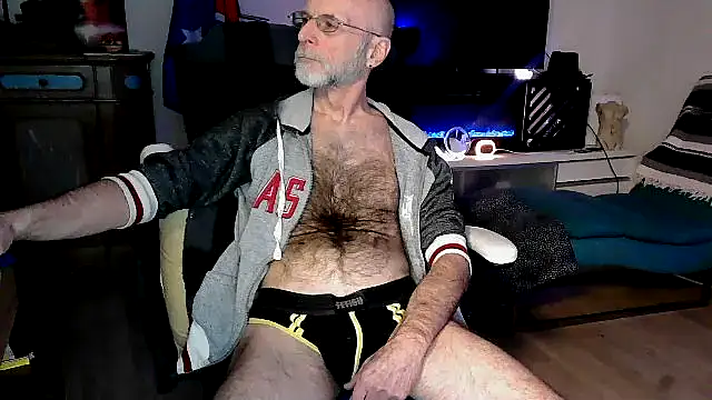 Towndude123 online show from March 2026 09:22:02 PM