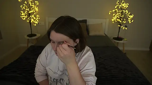 MagicPeachh  online show from October 2025 05:53:01 AM