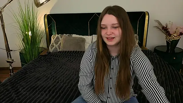 MagicPeachh  online show from March 2026 05:53:02 AM