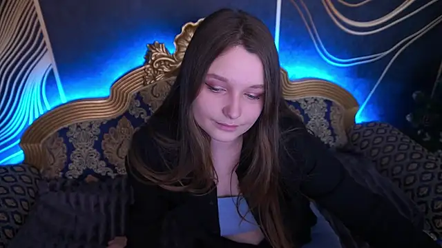 MagicPeachh  online show from December 2025 01:48:02 PM