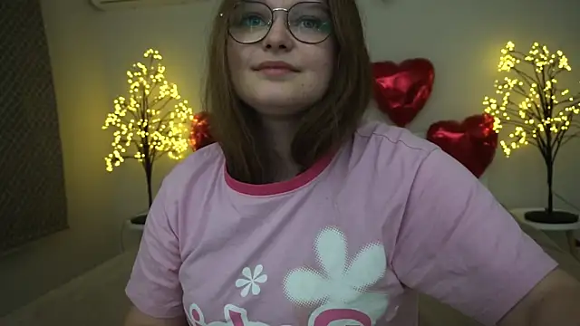 MagicPeachh  online show from February 2025 04:31:01 PM