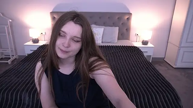 MagicPeachh  online show from May 2026 07:52:02 PM