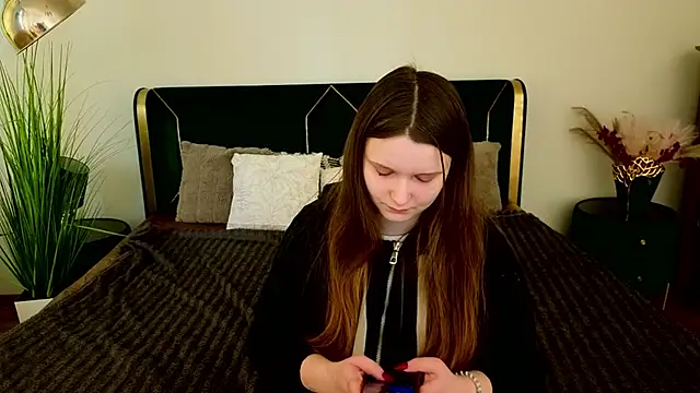 MagicPeachh  online show from March 2026 07:35:02 AM