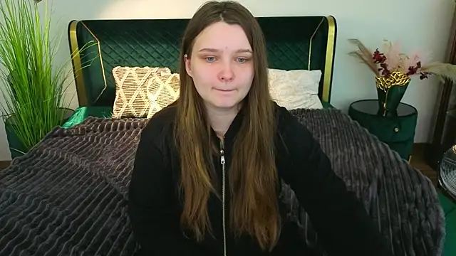 MagicPeachh  online show from April 2026 06:19:01 AM