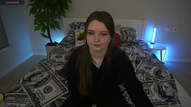 MagicPeachh  online show from February 2026 07:04:02 AM