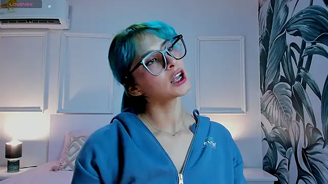 Ramona Flower online show from December 2025 01:11:01 AM