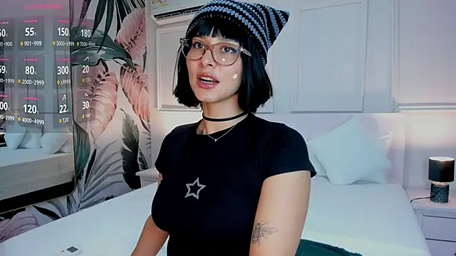 Ramona Flower online show from November 2025 02:05:02 AM