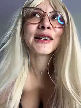 Snapshot of Ramona_Flower chatting on February 2025 02:14:02 AM Ramona Flower online show from February 2025 02:14:02 AM