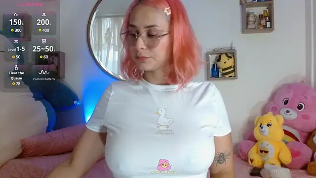 Snapshot of Ramona_Flower chatting on February 2025 10:11:02 PM Ramona Flower online show from February 2025 10:11:02 PM