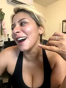 Snapshot of Ramona_Flower chatting on November 2025 02:15:02 AM Ramona Flower online show from November 2025 02:15:02 AM