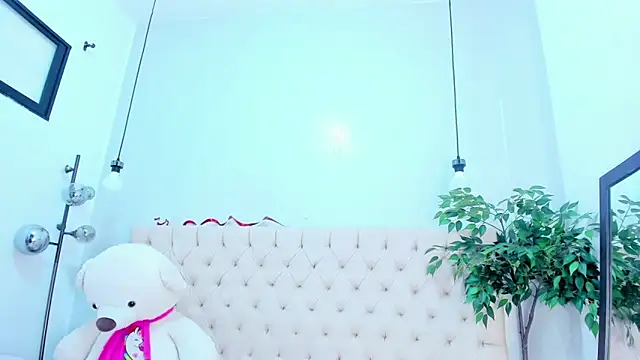 Victoria Coleman online show from February 2026 07:11:02 PM