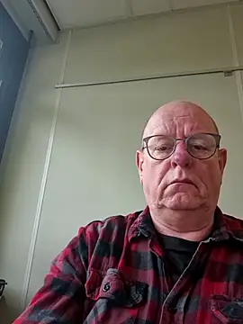 andrejoyfull64 online show from October 2025 08:22:02 AM